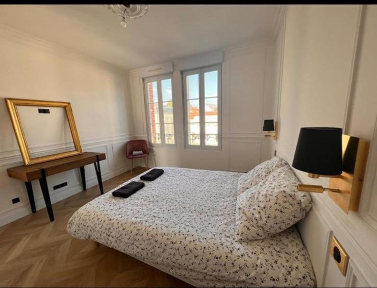 Bulle De Champagne : Petit Cocon En Plein Centre Apartment Epernay Exterior photo